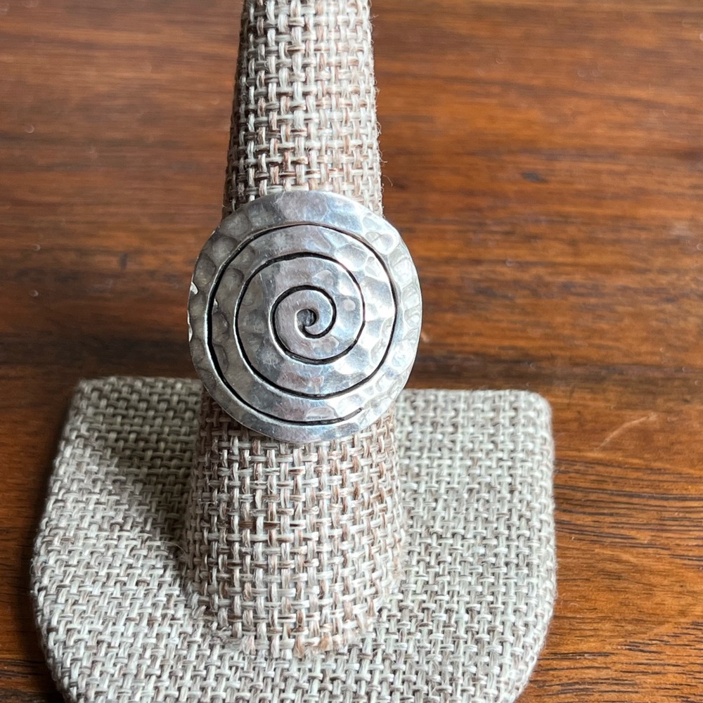 Handcrafted Solid Sterling Silver Ring With An Ar… - image 2